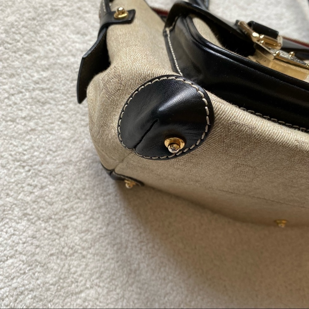 Dooney&Bourke signature Handbag - Picture 12 of 16